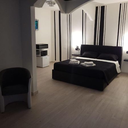 Come Per Incanto Rooms Боса Экстерьер фото